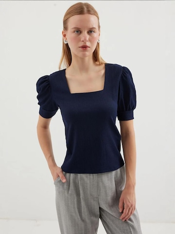 Bigdart Bluse in Blau: Vorderseite