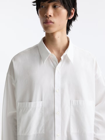 Pull&BearComfort Fit Košulja - bijela boja