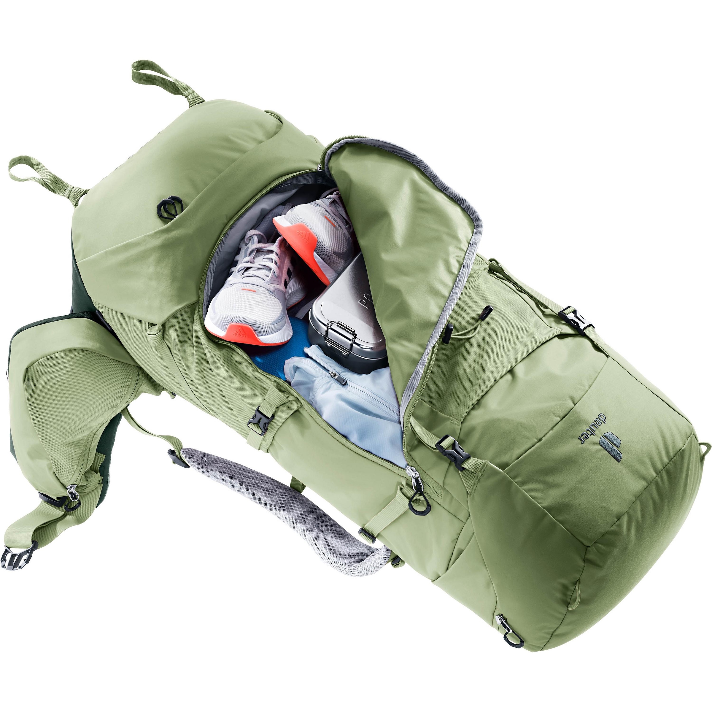 DEUTER Sports Backpack in Green