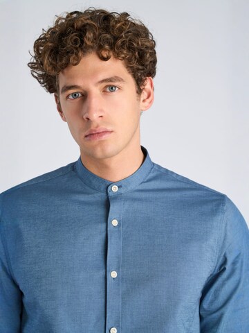Regular fit Camicia di Lindbergh in blu