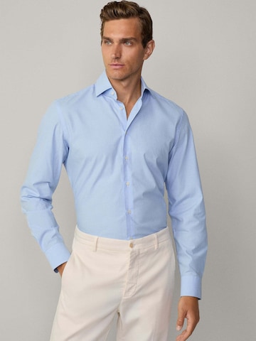 Hackett London Slim Fit Businesshemd in Blau: Vorderseite