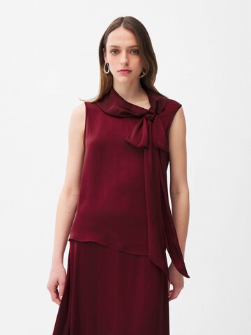 adl Blouse in Red: front