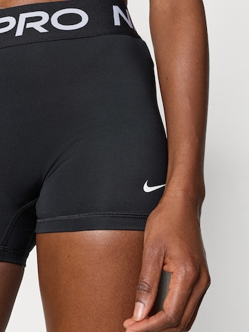 NIKE Skinny Sportshorts  'PRO 365' in Schwarz