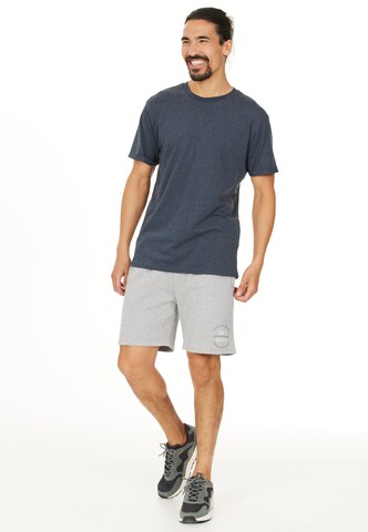 Cruz Regular Sportshorts 'Carter' in Grau