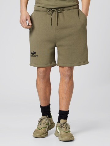 Pacemaker Loosefit Shorts 'Jimmy' in Grün: predná strana