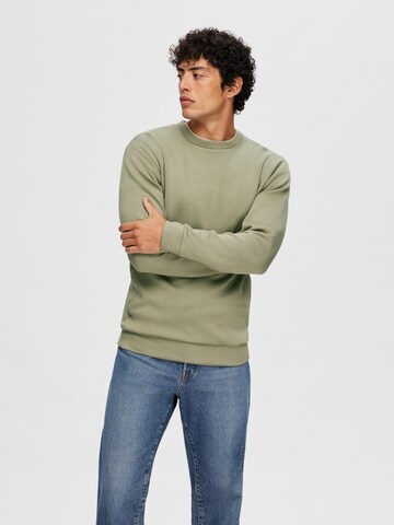 SELECTED Sweatshirt in Groen: voorkant