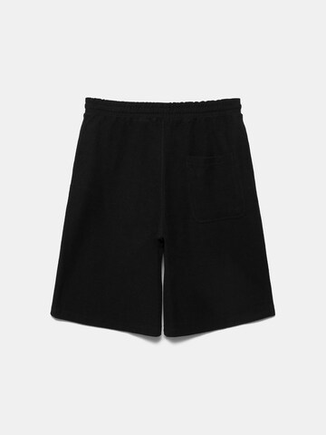 Pull&Bear Baggy Shorts 'STWD' in Schwarz