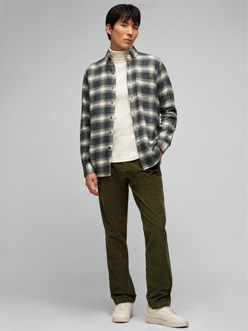 HECHTER PARIS Shirt in White