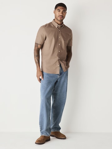 Coupe slim Chemise Next en gris