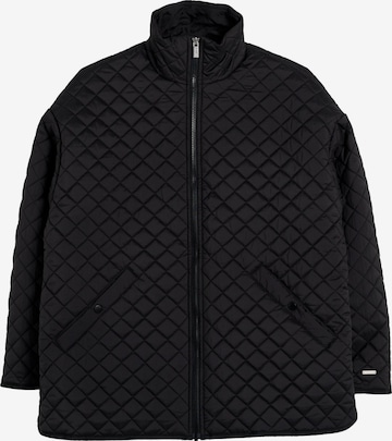 Aim'n Between-Season Jacket in Black: front