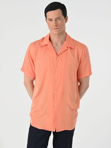 Regular fit Camicia di Antioch in arancione: frontale