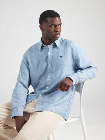 Comfort fit Camicia di Abercrombie & Fitch in blu: frontale