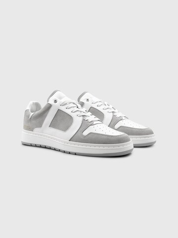 Dutch'D Sneaker low 'Rune' in Grau