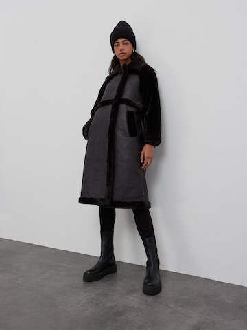 EDITED Χειμερινό παλτό 'Antje' σε μαύρο
