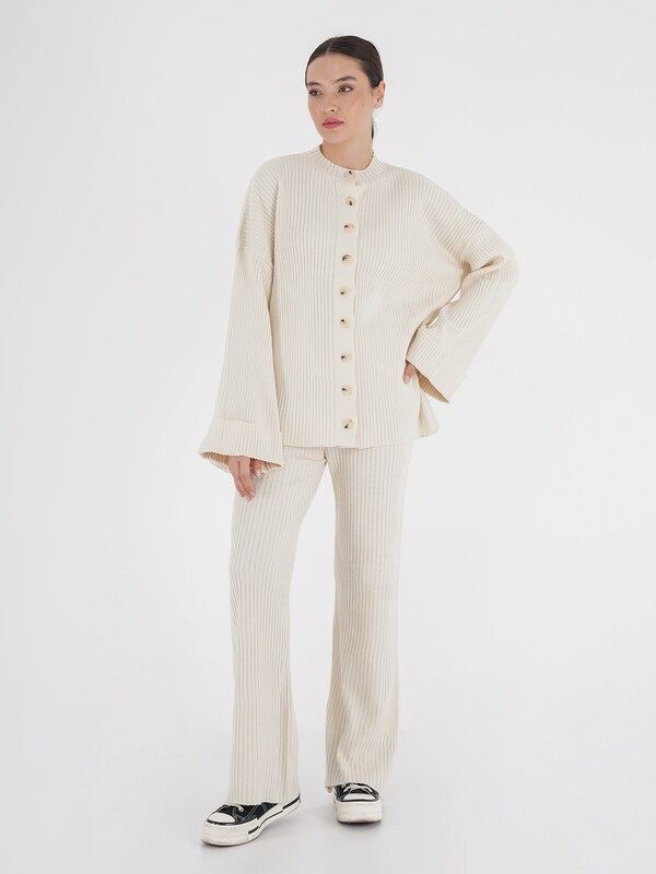 FRESHLIONS Loungewear in Beige