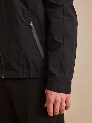 DAN FOX APPAREL Between-Season Jacket 'Gianluca' in Black