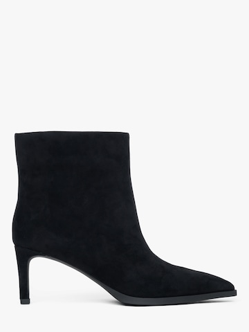 Estro Booties '2636-51' in Black: front