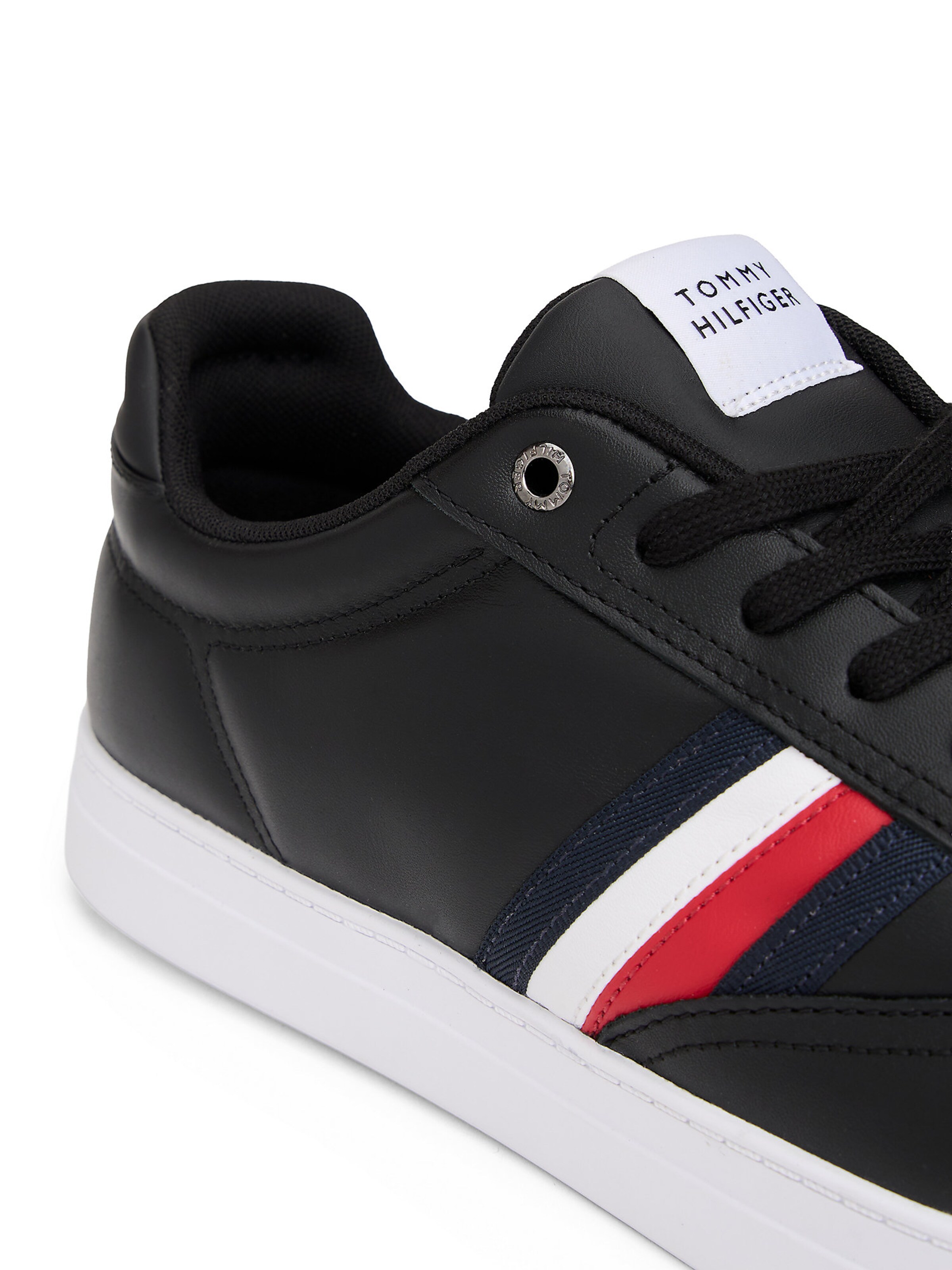 TOMMY HILFIGER Sneaker in Schwarz