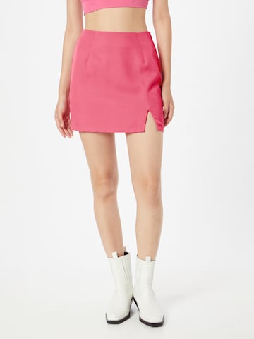 In The Style Skirt 'NAOMI' in Pink: front