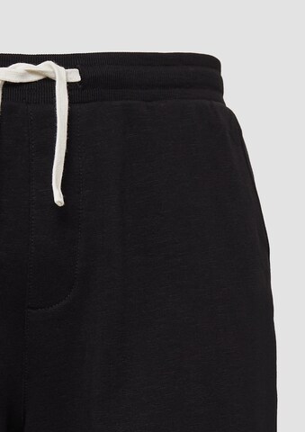 s.Oliver Regular Shorts 'Detroit' in Schwarz