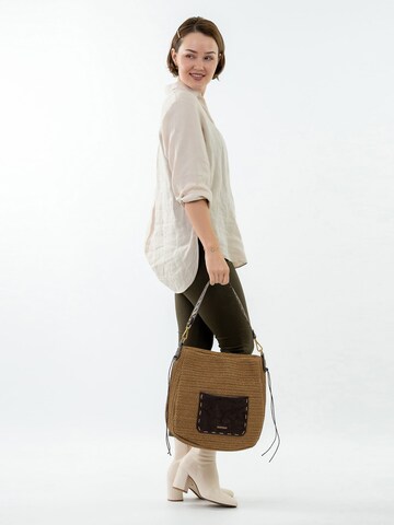 Emily & Noah Pouch in Brown