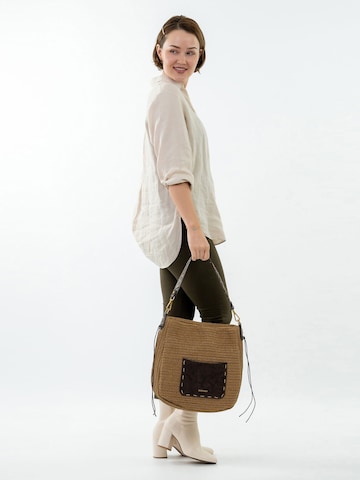 Emily & Noah Pouch in Brown