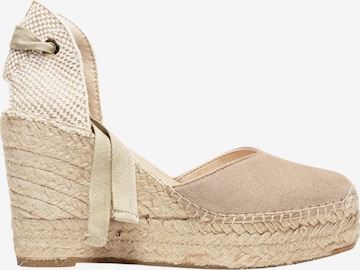 Alhamas Sandals 'Alpargata Cuña' in Beige: front