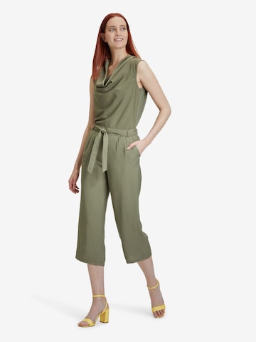 Betty Barclay Regular Pleat-Front Pants in Green