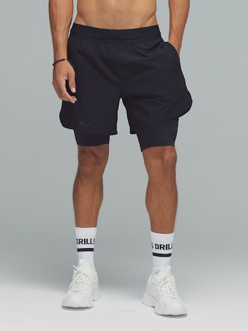 Regular Pantalon de sport 'XFUNCTION 2-in-1 Shorts' DRILLS Apparel en noir : devant