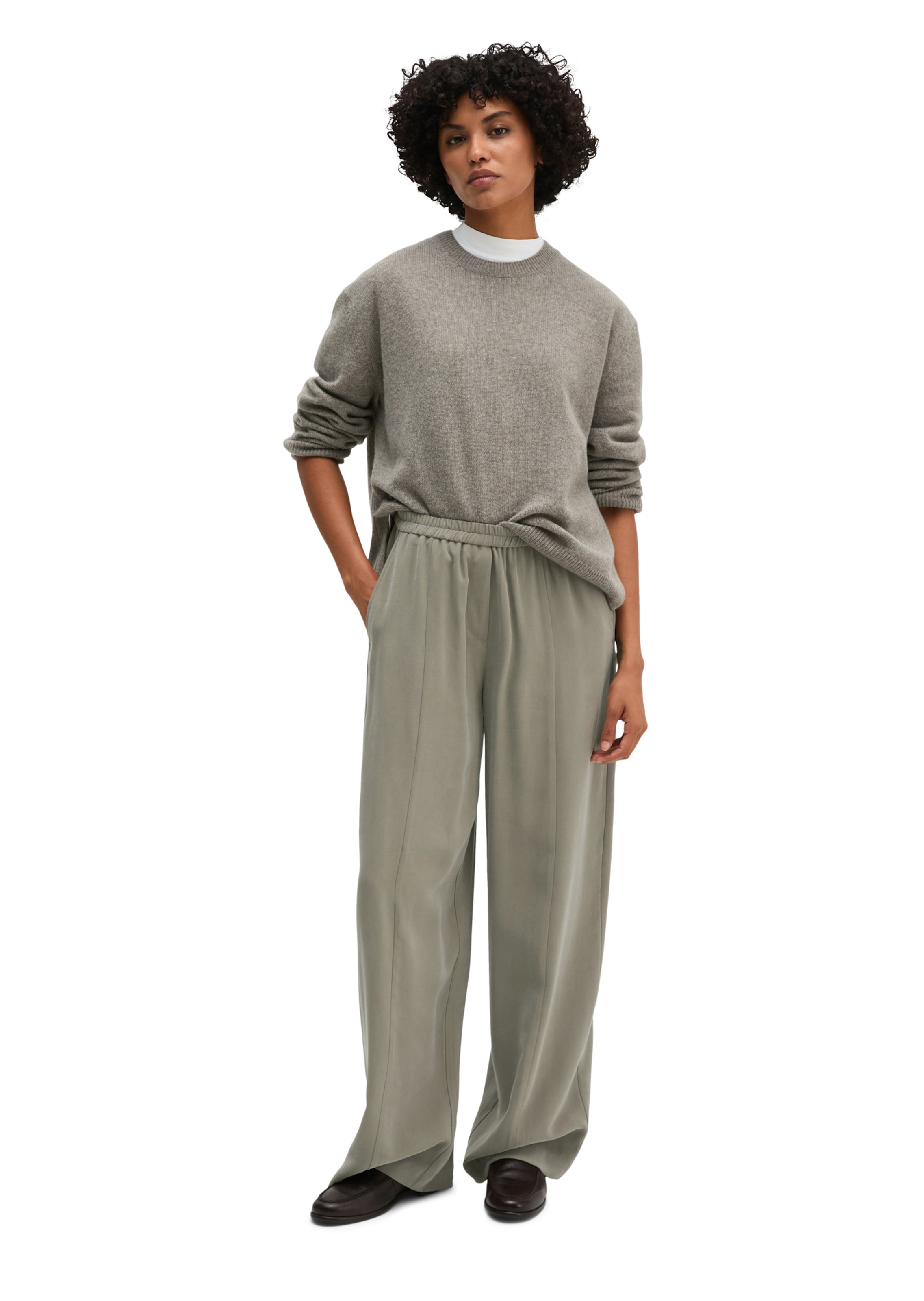 Marc O'Polo Loose fit Trousers in Green