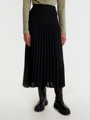 EDITED חצאיות 'Cathrine' בשחור: מלפנים