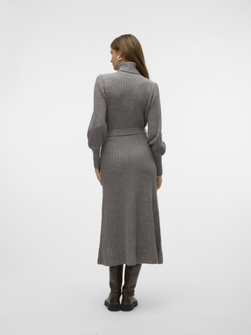 Robes en maille 'AURELIA ' VERO MODA en gris