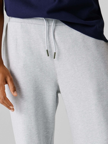 regular Pantaloni di Red Bull Racing x Pepe Jeans in grigio