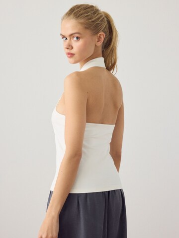 Haut Next en blanc