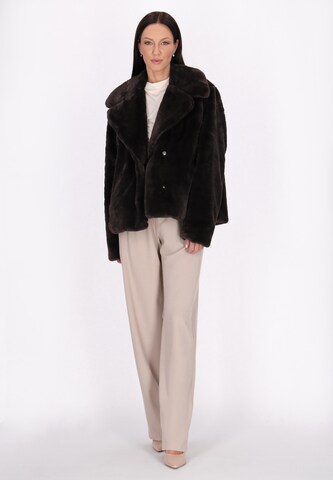 Usha Winterjas in Bruin