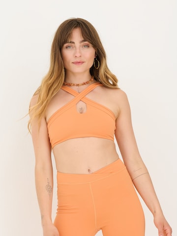 ABOUT YOU x Sofia Tsakiridou Top 'Cara' in Orange