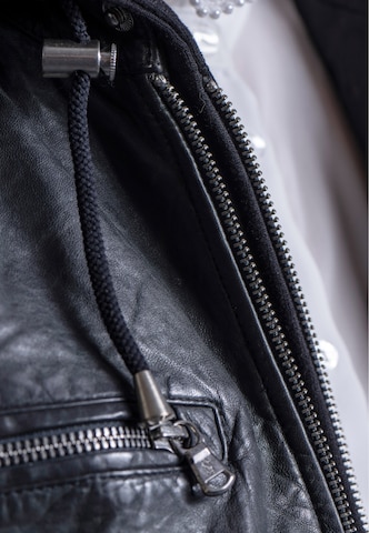 18N62 Between-season jacket 'NEDamara' in Black