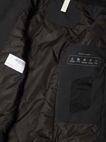 SELECTED HOMME Weatherproof jacket 'Cedar' in Black