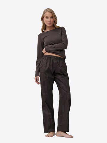 ARUELLE Pyjama 'Nelia' in Braun