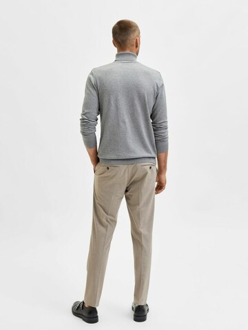 Regular fit Pullover 'Berg' di SELECTED HOMME in grigio