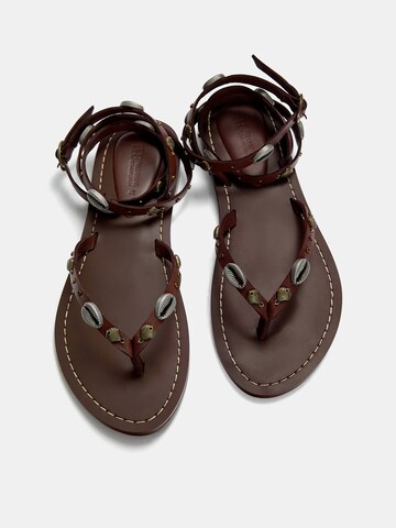Séparateur d'orteils Pull&Bear en marron