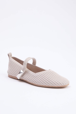 Trendyol - Bailarinas con hebilla en beige