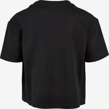 Urban Classics T-shirt 'Pleat' i svart: framsida