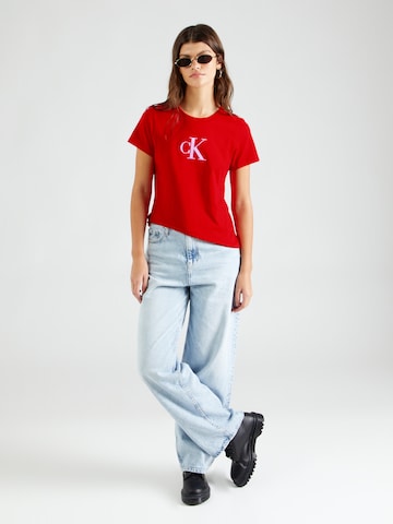 T-shirt Calvin Klein Jeans en rouge