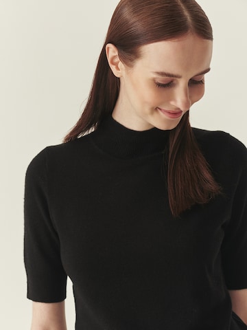 juoda TATUUM Megztinis