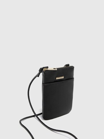 Pull&Bear Smartphone Case in Black