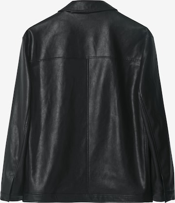 Adolfo Dominguez Between-Season Jacket in Black