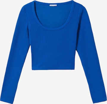 Bershka Shirt in Blauw: voorkant