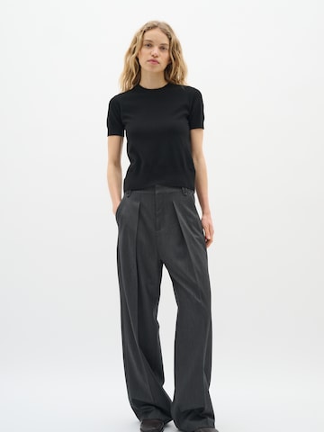 InWear Широки крачоли Панталон с ръб в сиво