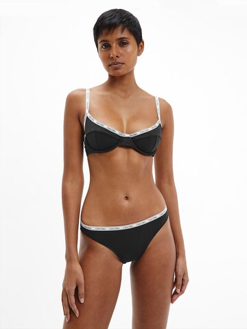Calvin Klein Swimwear Bikinitop in Zwart: voorkant